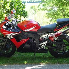 Yamaha YZF R6 (solgt)