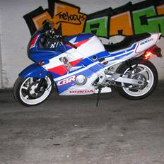 Honda CBR 600 F2