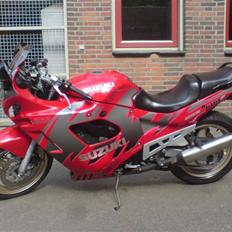 Suzuki GSX 600 F SOLGT!