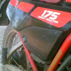 Yamaha DT 175