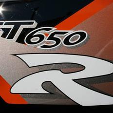 Hyosung GT650R   (SOLGT)