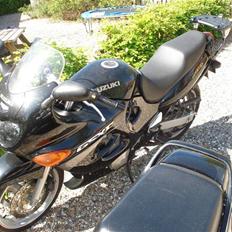 Suzuki GSX600F Katana
