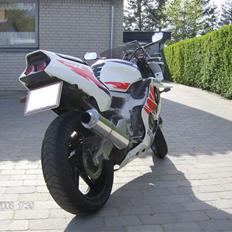 Honda CBR 400 RR FireBlade