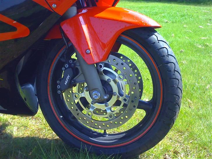 Honda CBR 600 F4 Sport *SOLGT* - Rimtripes ;) billede 9