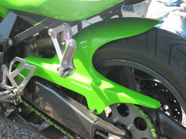 Kawasaki ZX7-R - Og efter montering. billede 11