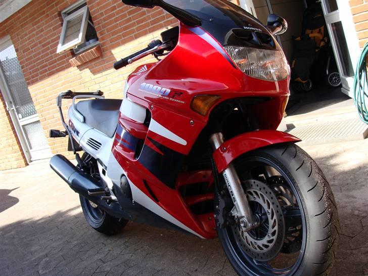 Honda CBR1000F Dual Brake billede 1