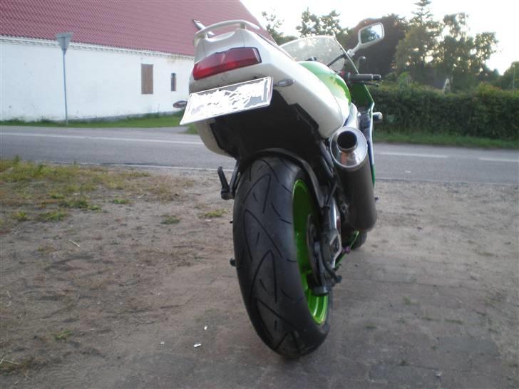 Kawasaki zxr 750 solgt billede 6