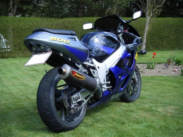 Suzuki gsxr600 srad solgt billede 2