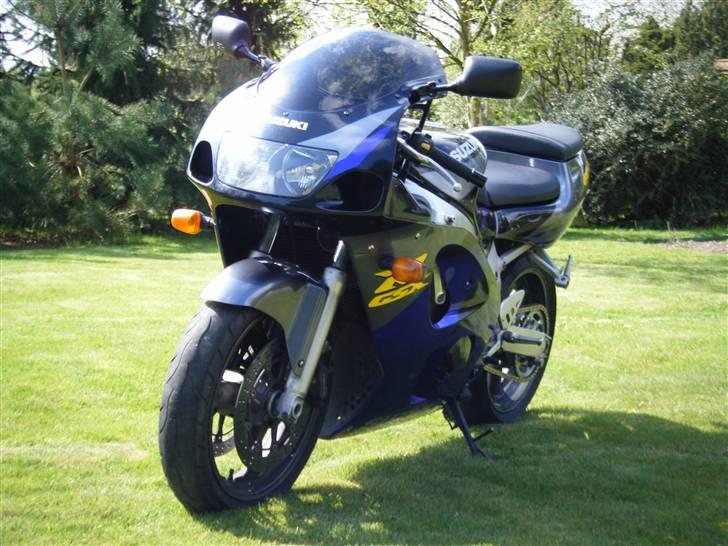 Suzuki gsxr600 srad solgt billede 5