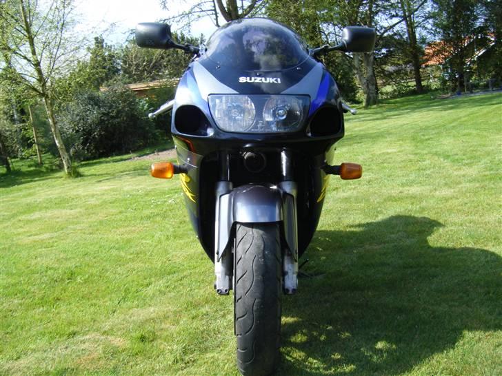 Suzuki gsxr600 srad solgt billede 6