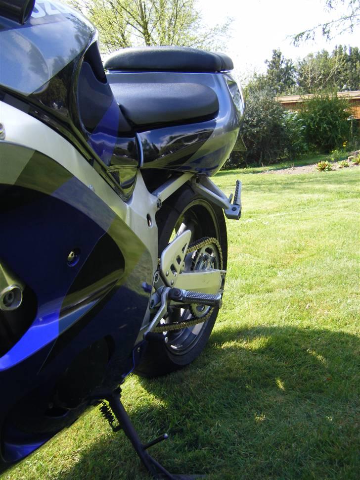 Suzuki gsxr600 srad solgt billede 12