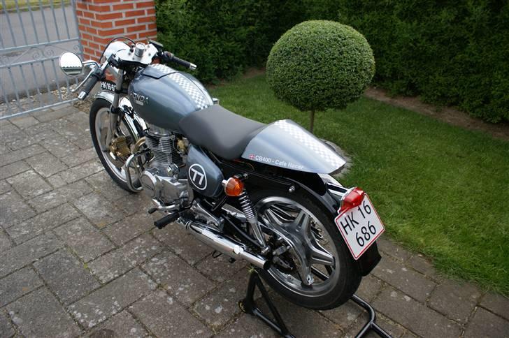 Honda CB400T (Cafe Racer) - oppe fra!!! billede 2