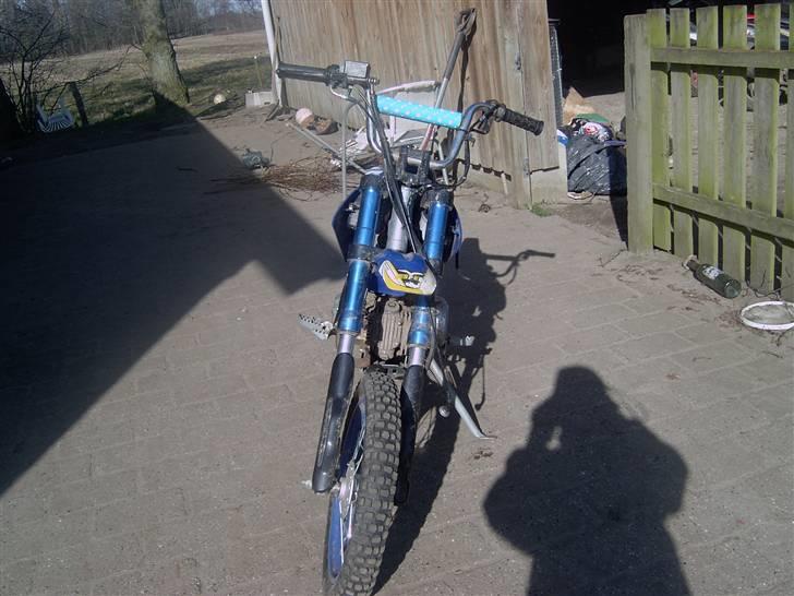 Suzuki gsx 600 f billede 1