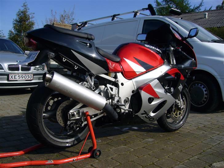 Suzuki GSXR 750 billede 4