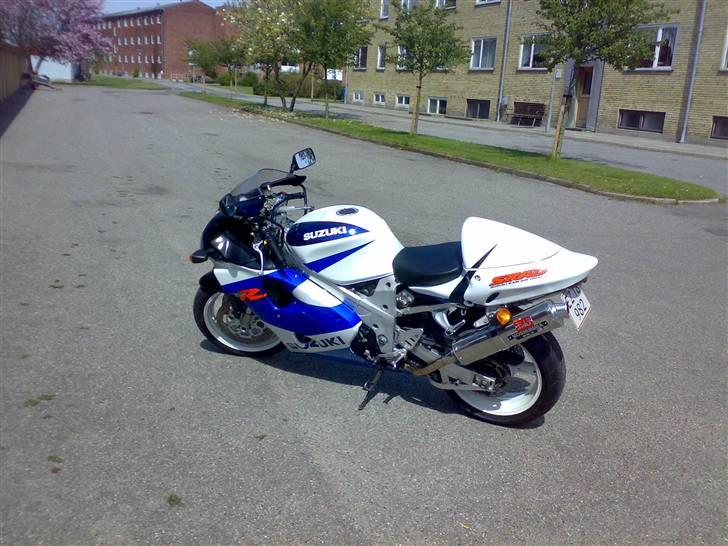 Suzuki tl 1000r solgt billede 2
