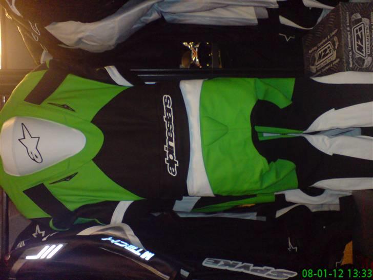 Kawasaki zx9r Ninja - Og bagfra billede 8