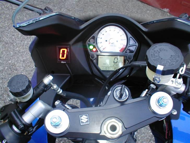 Suzuki SV1000S SOLGT billede 11