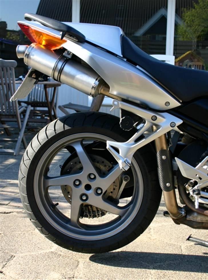 Honda vfr 800 - leo vinci potter og modifiseret nr plade holder billede 9