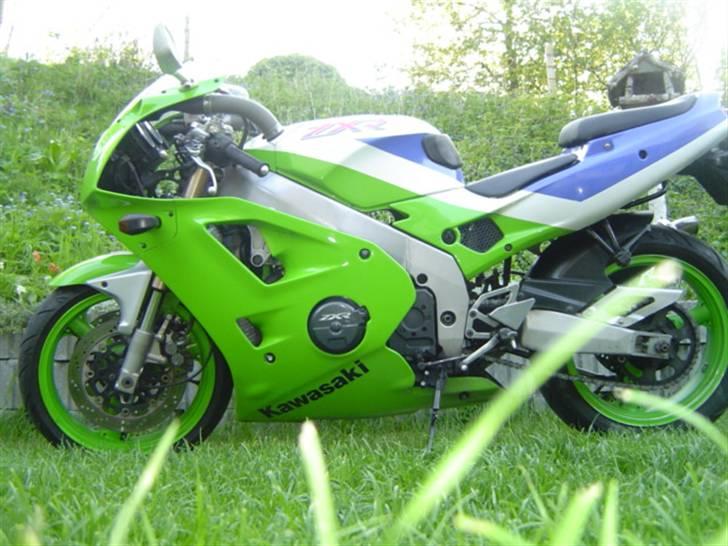 Kawasaki ZXR 400 billede 1