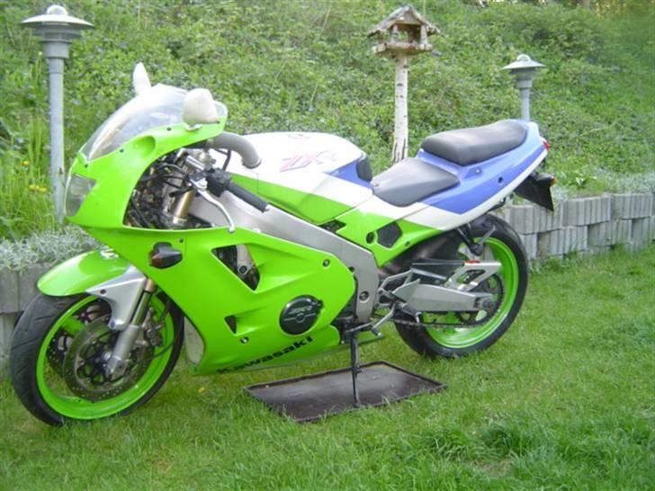Kawasaki ZXR 400 billede 3