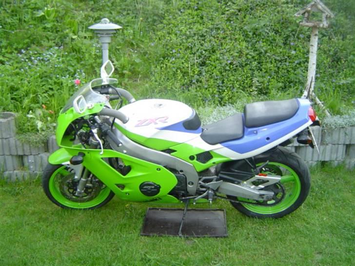Kawasaki ZXR 400 billede 7