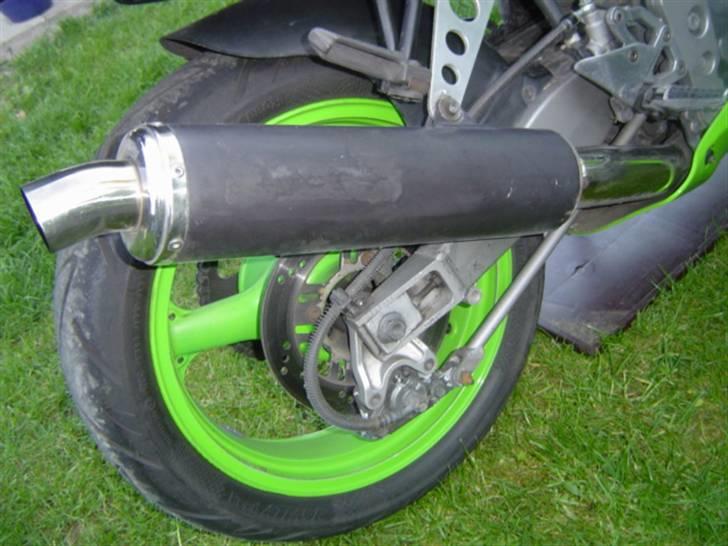 Kawasaki ZXR 400 billede 8