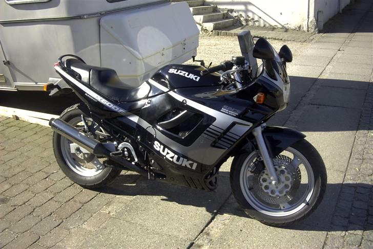 Suzuki GSXF 600 billede 1
