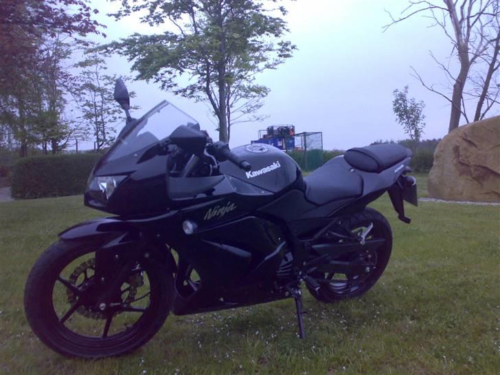 Kawasaki Ninja 250R (Solgt) billede 5