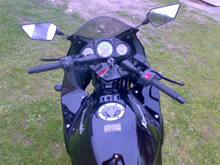 Kawasaki Ninja 250R (Solgt) billede 6