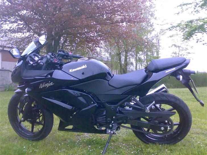Kawasaki Ninja 250R (Solgt) billede 7