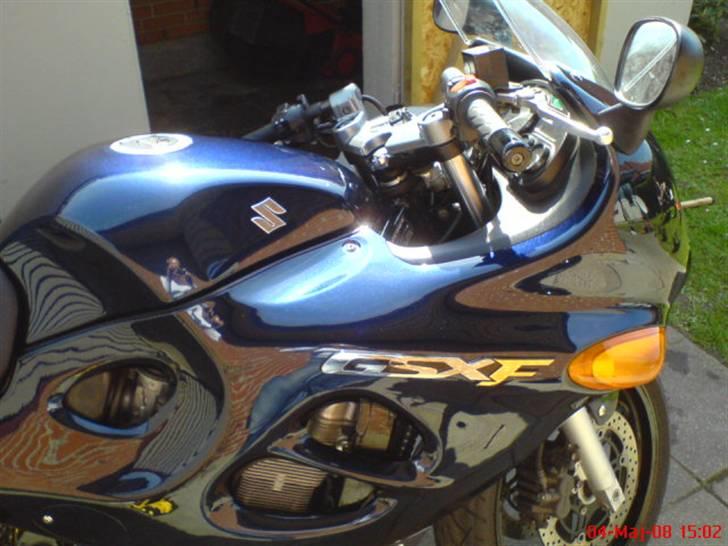 Suzuki gsx 750 f SOLGT billede 3