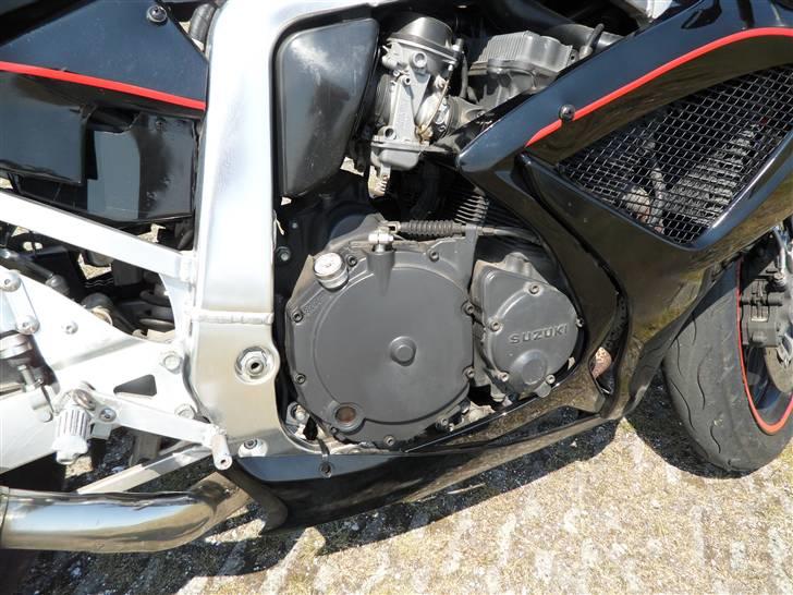 Suzuki GSXR 750 K7SP1 Rebuild (Solgt) billede 9