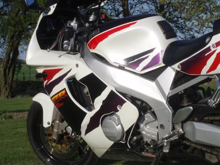 Yamaha Fzr 600R billede 1