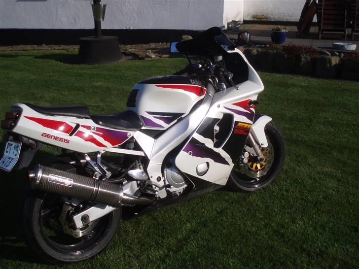 Yamaha Fzr 600R billede 2