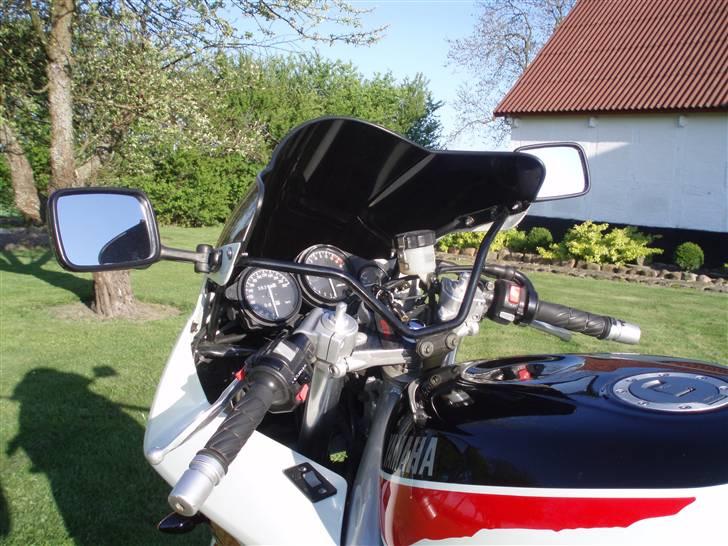 Yamaha Fzr 600R billede 10