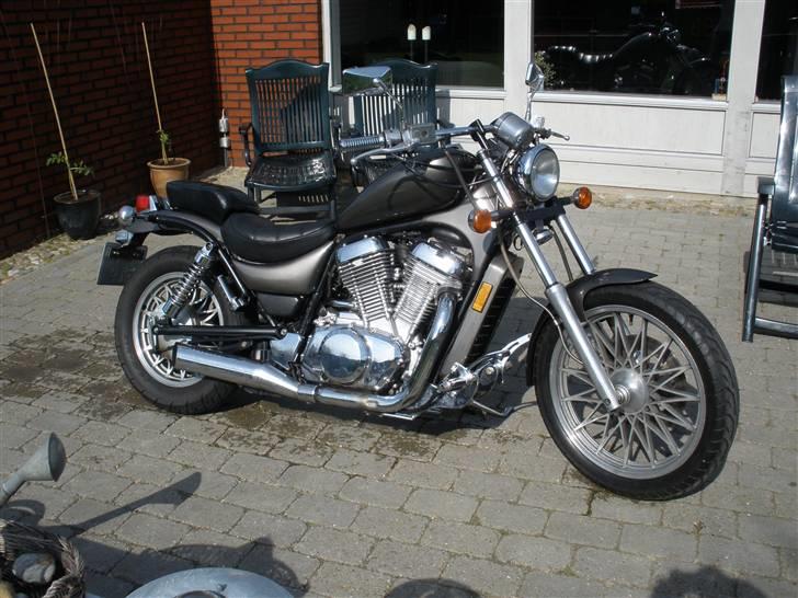 Suzuki vs 700- SOLGT billede 10