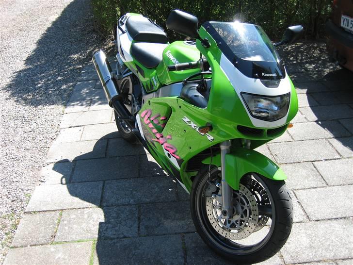 Kawasaki ZX6R *SOLGT* billede 2
