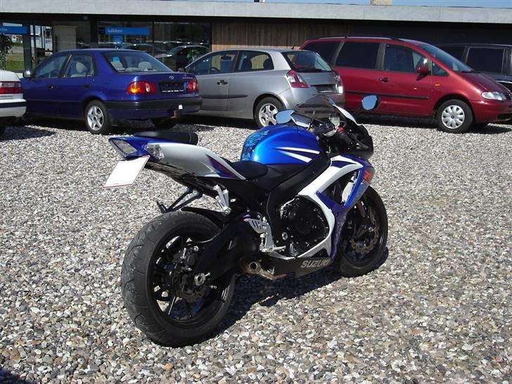 Suzuki GSXR-750 K7 *SOLGT* - Bagfra billede 10