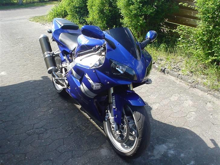 Yamaha yzf 1000 R1 billede 1