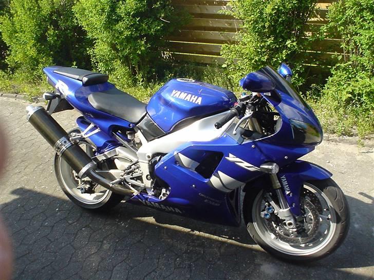 Yamaha yzf 1000 R1 billede 4