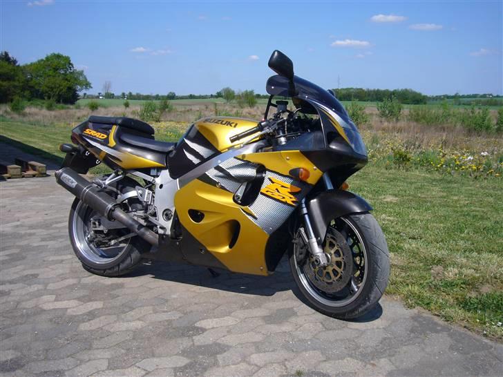 Suzuki Gsx-r 750 T billede 1