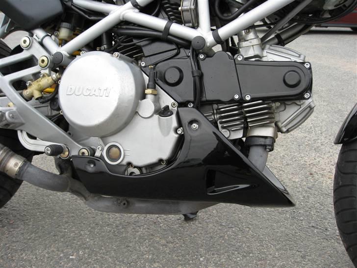 Ducati Monster (solgt) - Belly pan billede 3