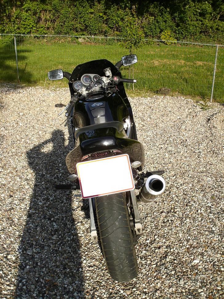 Suzuki gsxr 400 billede 6