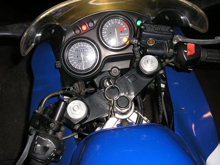 Honda CBR 600 F2 - Speedometer står i miles. billede 5