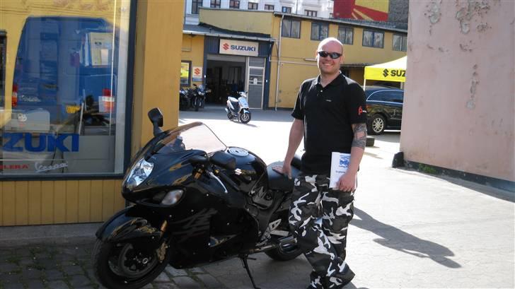 Suzuki GSXR1300 Hayabusa Solgt!! - Så blev bussen handlet.. god dag.. billede 2