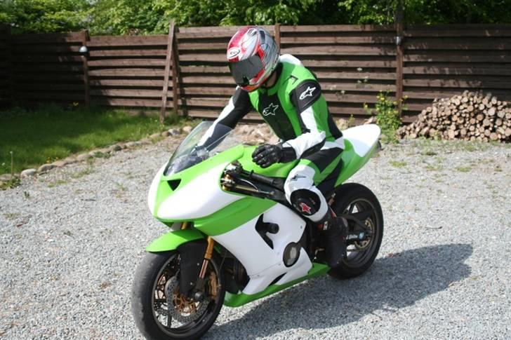 Kawasaki ZX-6RR billede 10