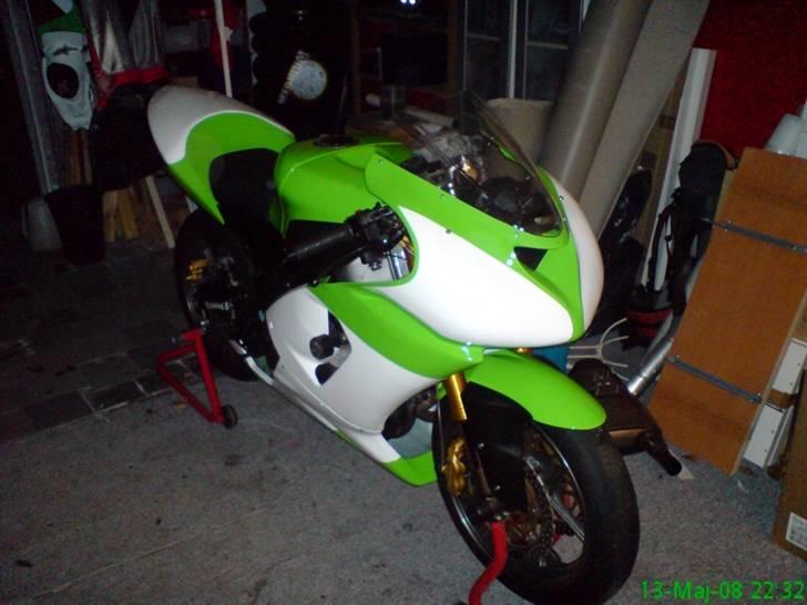 Kawasaki ZX-6RR billede 11