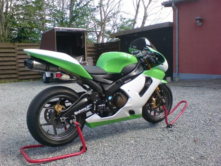 Kawasaki ZX-6RR billede 15