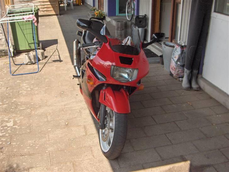 Honda CBR 600 F2 billede 2