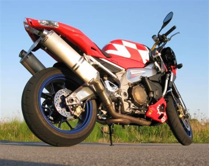Aprilia Tuono 1000R (SOLGT) billede 1